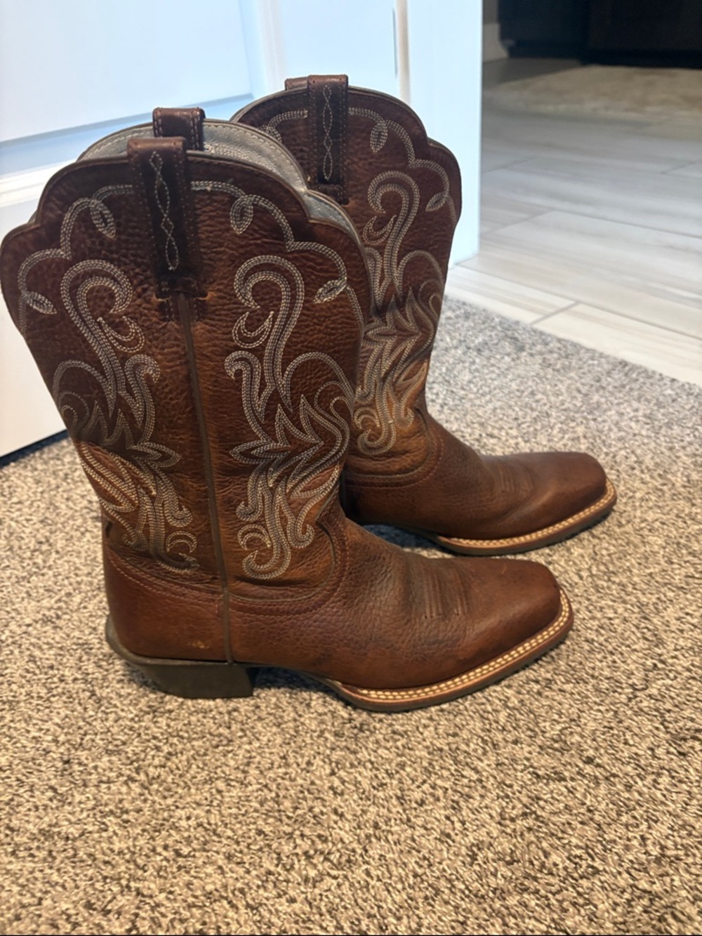 Ariat Brown Western Embroidered Heeled Boots 7.5B